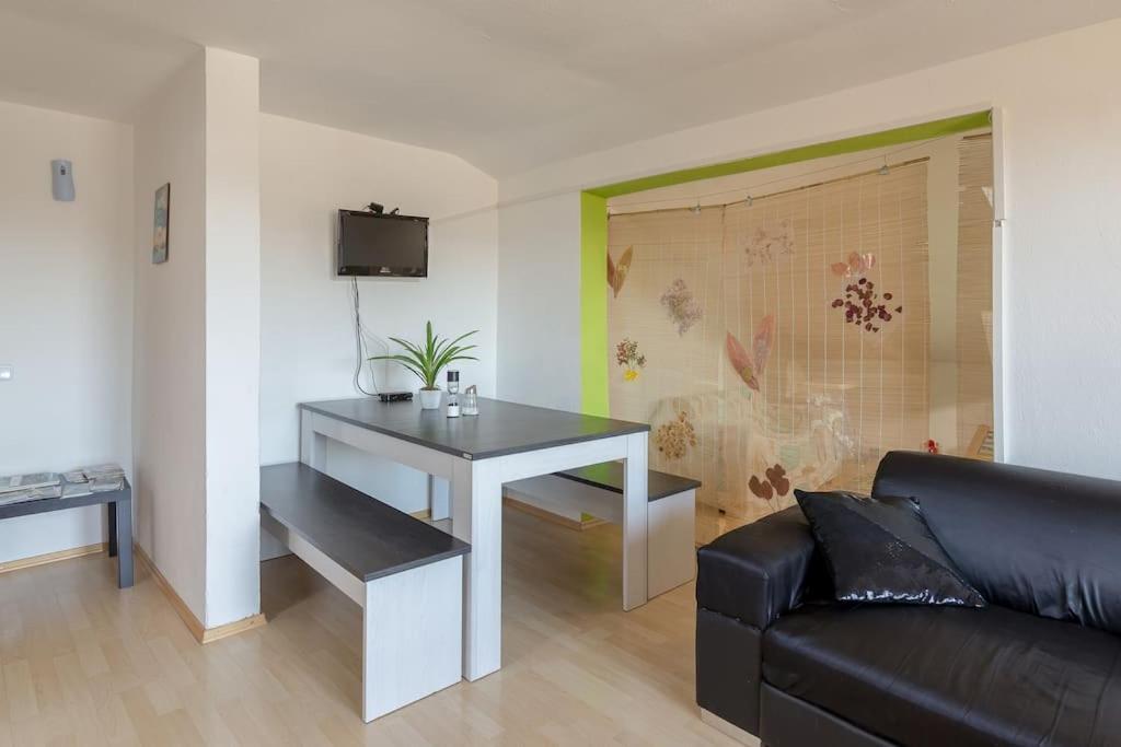 Rauth Lovely Spacious 3Room Loft Under Roof-100M2-Touristarea מראה חיצוני תמונה